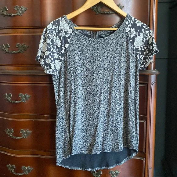 Lucky Brand T shirt - Picture 1 of 5